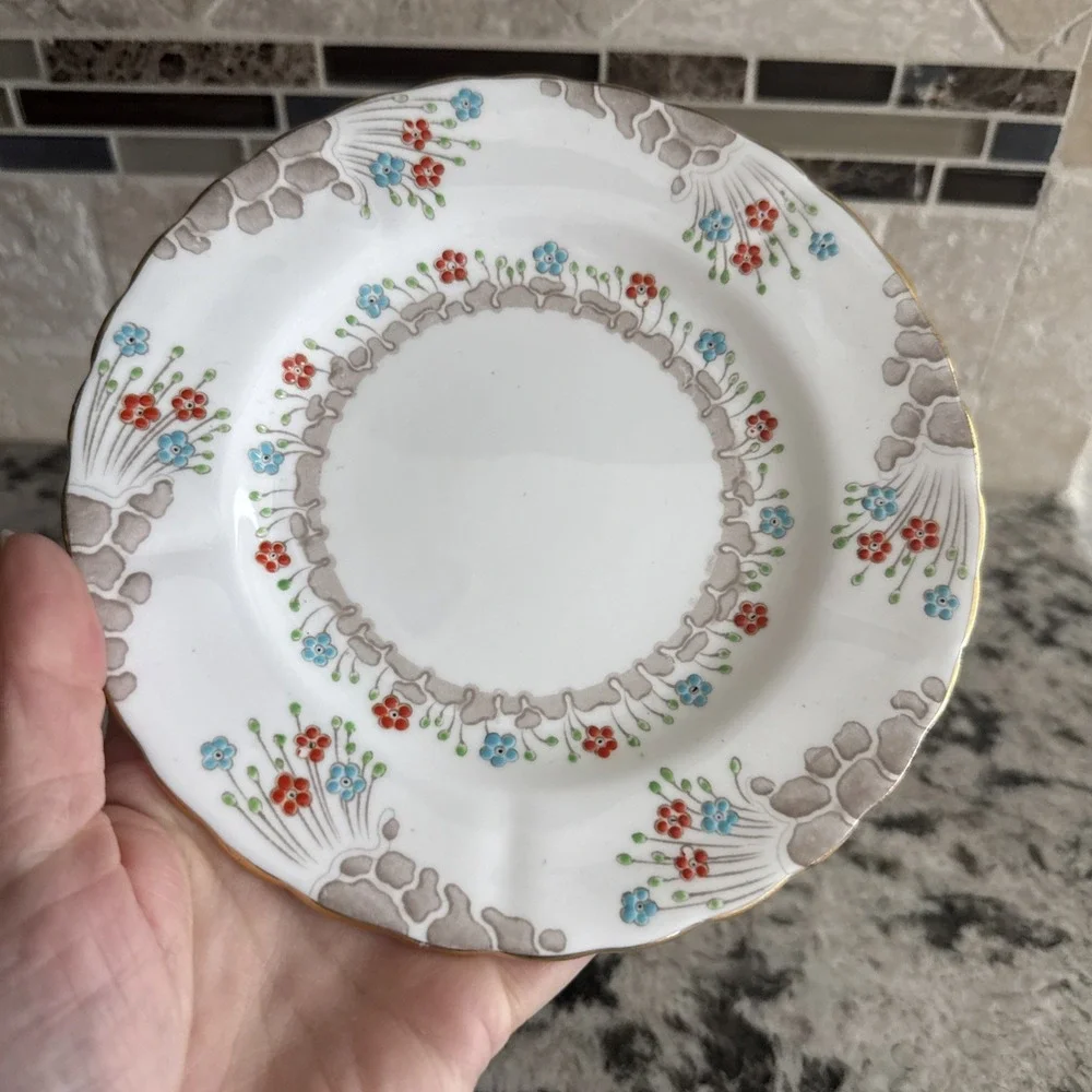 Tuscan Fine English Bone China Three Piece Cup & Saucer Set Floral